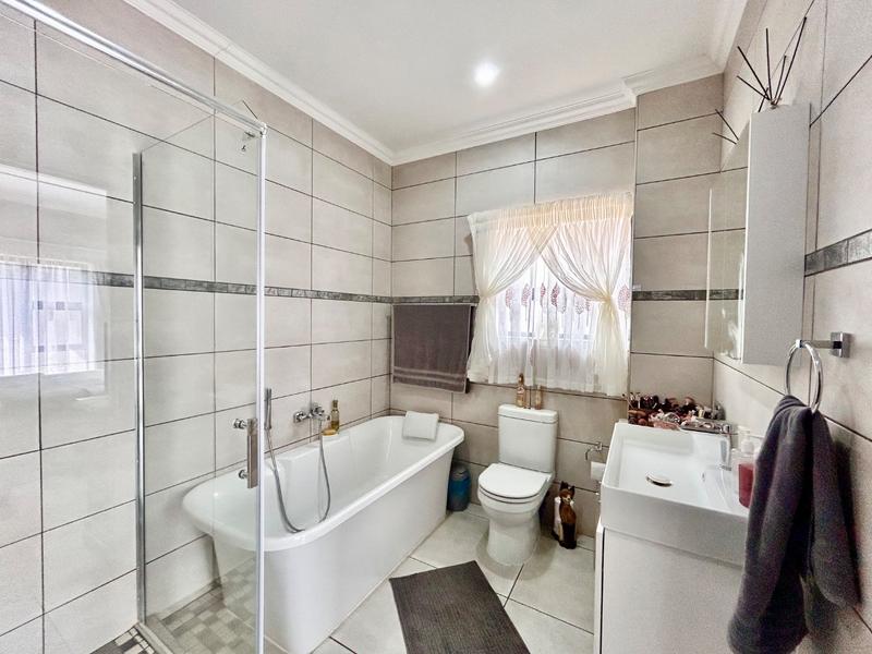 2 Bedroom Property for Sale in Leloko Lifestyle Estate North West
